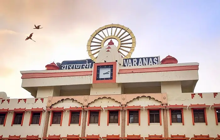 बनारस में खाने के लिए 10 बेहतरीन चीजें