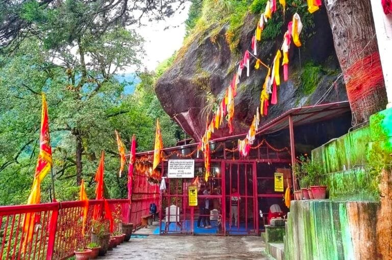 कल्पेश्वर महादेव मंदिर उत्तराखंड