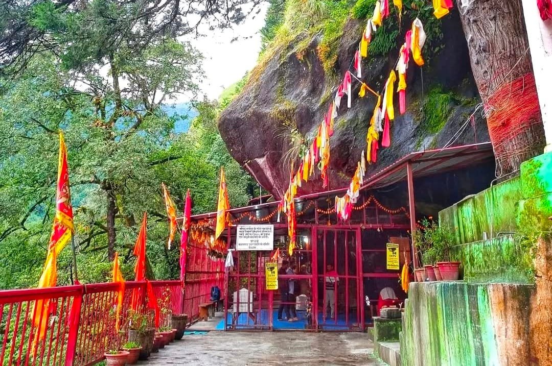कल्पेश्वर महादेव मंदिर उत्तराखंड