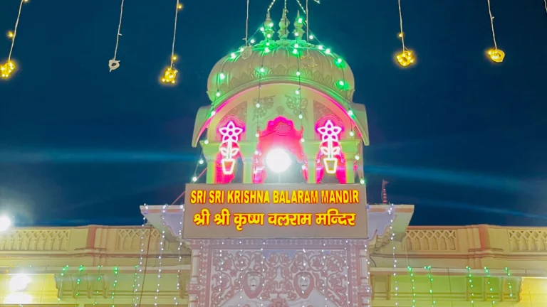 इस्कॉन मंदिर वृन्दावन, कृष्ण-बलराम मंदिर